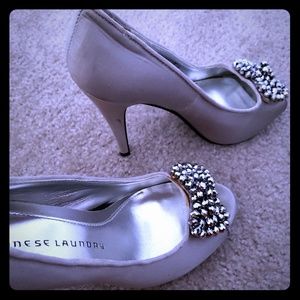 Chinese Laundry Platform Pumps